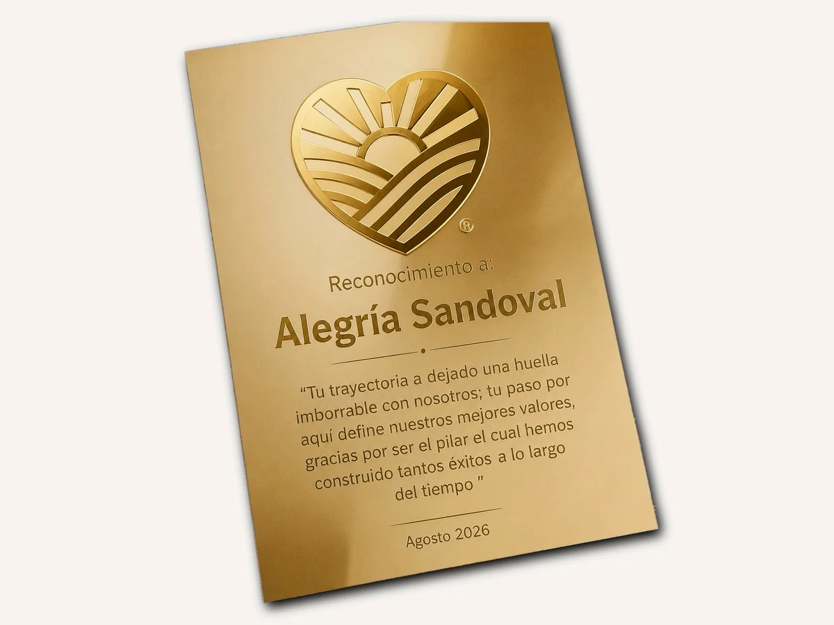 Reconocimiento personalizado con acabado metálico